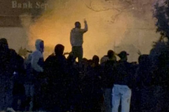 مواطن إيراني: قناصة أطلقوا النار على الأطفال والمراهقين من أعلى المباني في "شيراز"