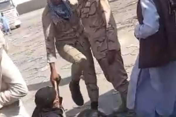 واکنش مقامات جمهوری اسلامی به ضربوشتم دو زن سالمند بلوچ: خاطیان بازداشت شدند