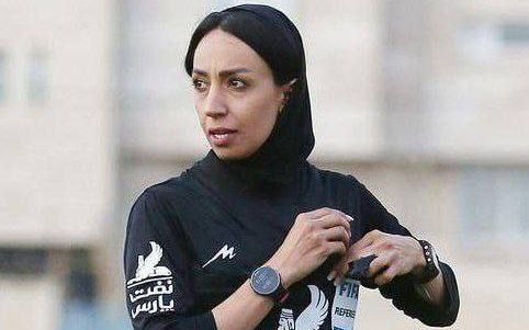 اختصاصی؛ مهسا قربانی، داور بینالمللی فوتبال بهدلیل فشارهای امنیتی ایران را ترک کرد