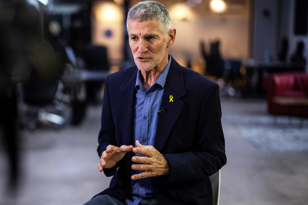 رئيس الحزب الديمقراطي الإسرائيلي: آمل أن يدافع الجيش بحزم عن إسرائيل ضد إيران