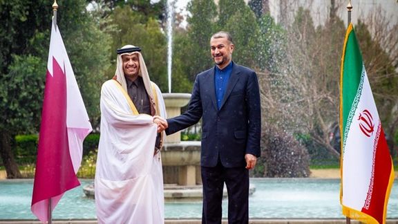 Qatari and Iranian foreign minister meeting in Tehran.