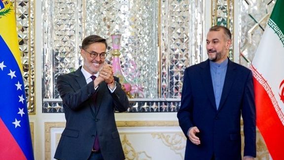 Felix Plasencia, Venezuela foreign minister with his Iranian counterpart. October 18, 2021