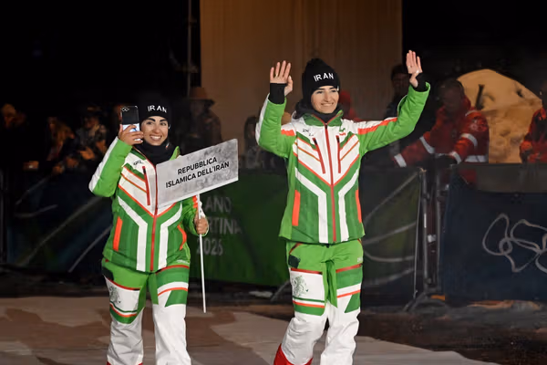 افتتاحیه المپیک زمستانی؛ انتقاد از رژه شاد و بیتفاوتی ورزشکاران ایرانی به کشتار مردم