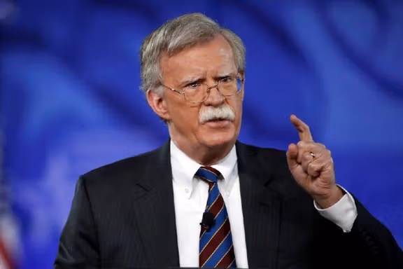 بولتون معارضا الاتفاق المحتمل مع إيران: تخفيض العقوبات سيسمح باستمرار قمع المحتجين