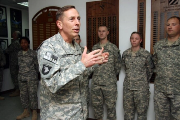 Gen. David Petraeus, commander of US Central Command, speaks to soldiers from the 4th Infantry Division, Multi-National Division – Baghdad, on Dec. 25, 2008.