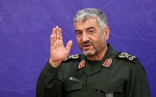 فرمانده پیشین سپاه: موشکهای بالستیک ما قادر به هدفگیری ناوهای در حال حرکت هستند