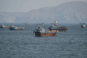 قیمت نفت افزایش یافت؛ غولهای نفتی خلیج فارس ذخایر خود را در آسیا گسترش میدهند
