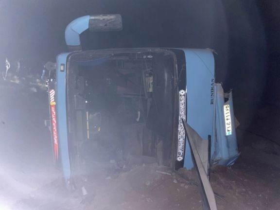 پلیس راهور: اتوبوس اردوی دانشآموزان دختر کرمانی فرسوده و ترمزش معیوب بود