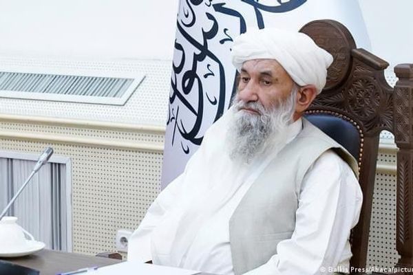الملا حسن أخوند ينتقد الملا برادار ومسؤولي طالبان