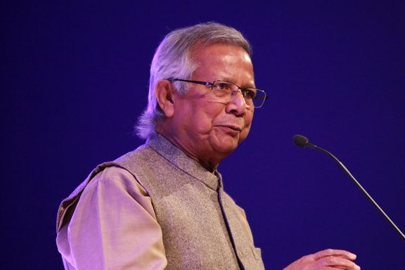 محمد یونس، برنده نوبل صلح، به عنوان رییس دولت موقت بنگلادش معرفی شد