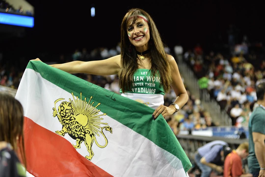 دریا صفایی، نماینده پارلمان بلژیک: فیفا حق ندارد پرچم واقعی ایران را حذف کند