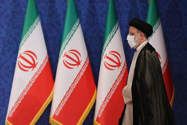 عقب الكشف عن قضايا فساد.. النظام الإيراني يسعى لإطلاق حملة "الأخبار السارة"