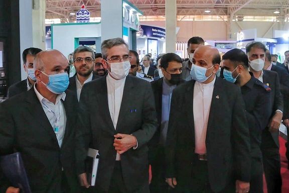Ali Bagheri Kani visiting an oil exhibit in Tehran, May 15, 2022
