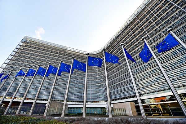 دبلوماسيون أوروبيون:الاتحاد الأوروبي سيفرض يوم الإثنين عقوبات على قامعي انتفاضة الإيرانيين