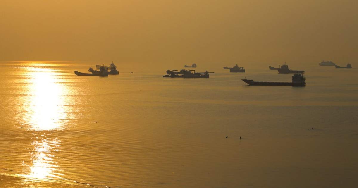 Iran Intensifies Attacks on Tankers in Hormuz as Strategy Before US Midterm Elections Iran Intensifies Attacks on Tankers in Hormuz as Strategy Before US Midterm Elections