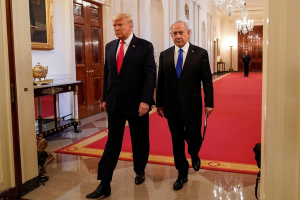 إعلام إسرائيلي: ترامب ونتنياهو يبحثان خيار شن هجوم على إيران.. وبزشكيان: لن نرضخ للذل