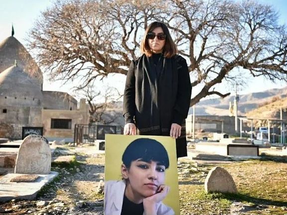 اولین جلسه رسیدگی به اتهامات نسرین شاکرمی، مادر نیکا شاکرمی برگزار شد