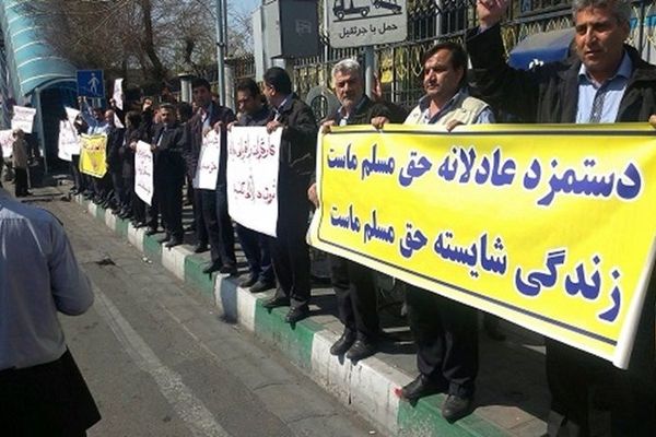 فجوة بـ 15 مليون تومان بين الأجور ونفقات معيشة العمال في إيران