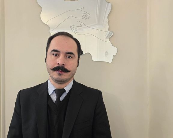 Prominent Iranian dissident Hossein Ronaghi was arrested and later released after holding a sit-in protest in Tehran.