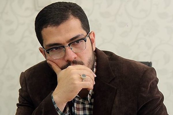 اعتقال صحافي ومديري عدد من القنوات التلغرامية المقربة من الحرس الثوري الإيراني