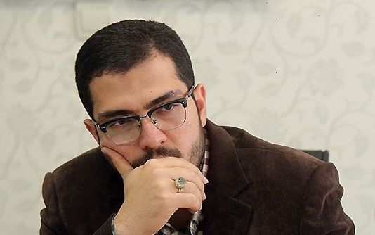 Iran's Guards Arrest Three Social Media 'Friendlies'