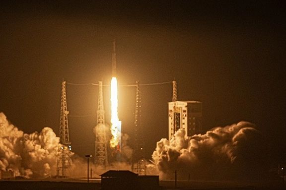 پرتاب همزمان و بیسابقه سه ماهواره با یک موشک ماهوارهبر در ایران