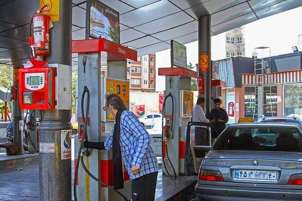 عضو کمیسیون انرژی مجلس: روزانه ۳۰ میلیون لیتر کمبود بنزین داریم