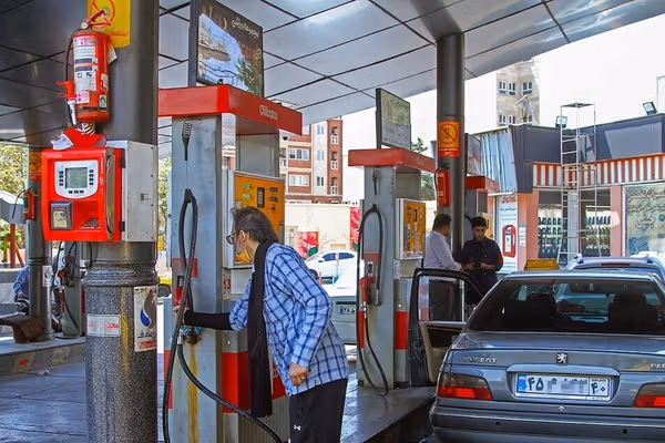 Fuel shortages and rationing push Iranians into gasoline black market