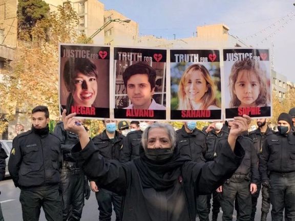 ضربوشتم و بازداشت مادر دادخواه هواپیمای اوکراینی در خاکسپاری آرمیتا گراوند