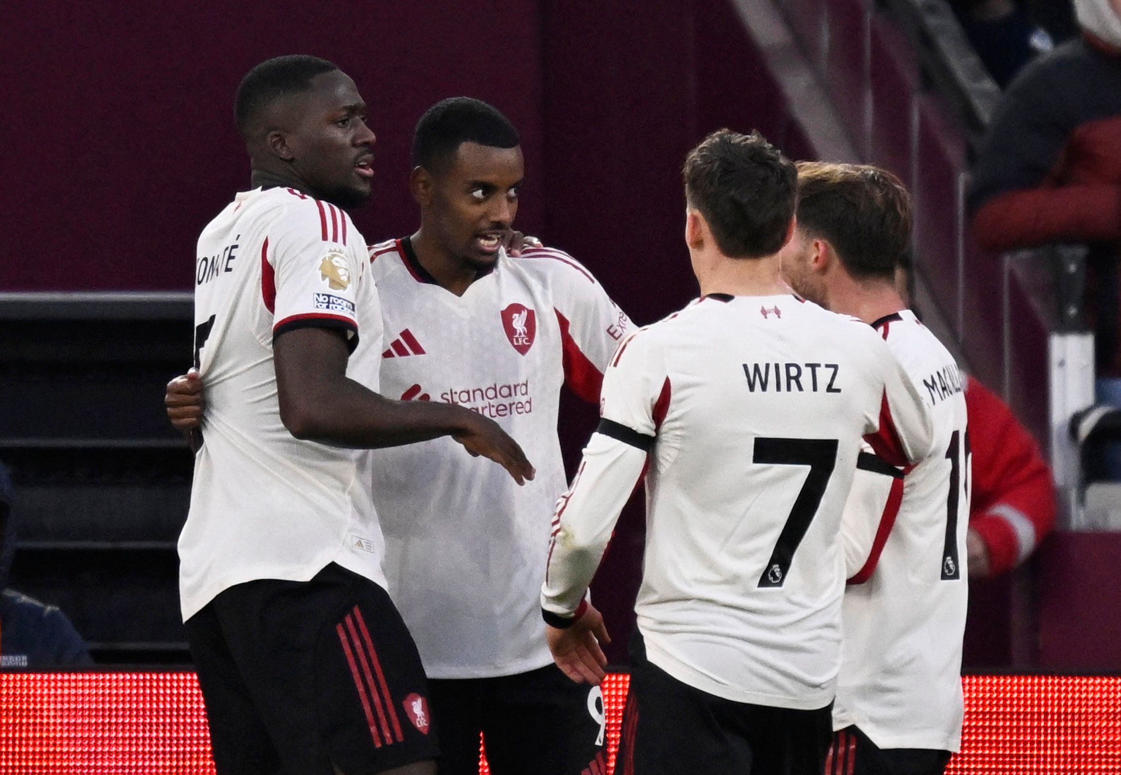 وستهم ۰-۲ لیورپول؛ قرمزهای مرسی‌ساید بالاخره پیروز شدند، اشلوت فعلا ماندگار شد