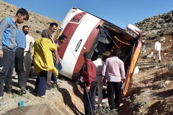 فرهنگسرای رسانه: برای بررسی واژگونی اتوبوس خبرنگاران محیط زیست، کمیته تحقیق تشکل شود