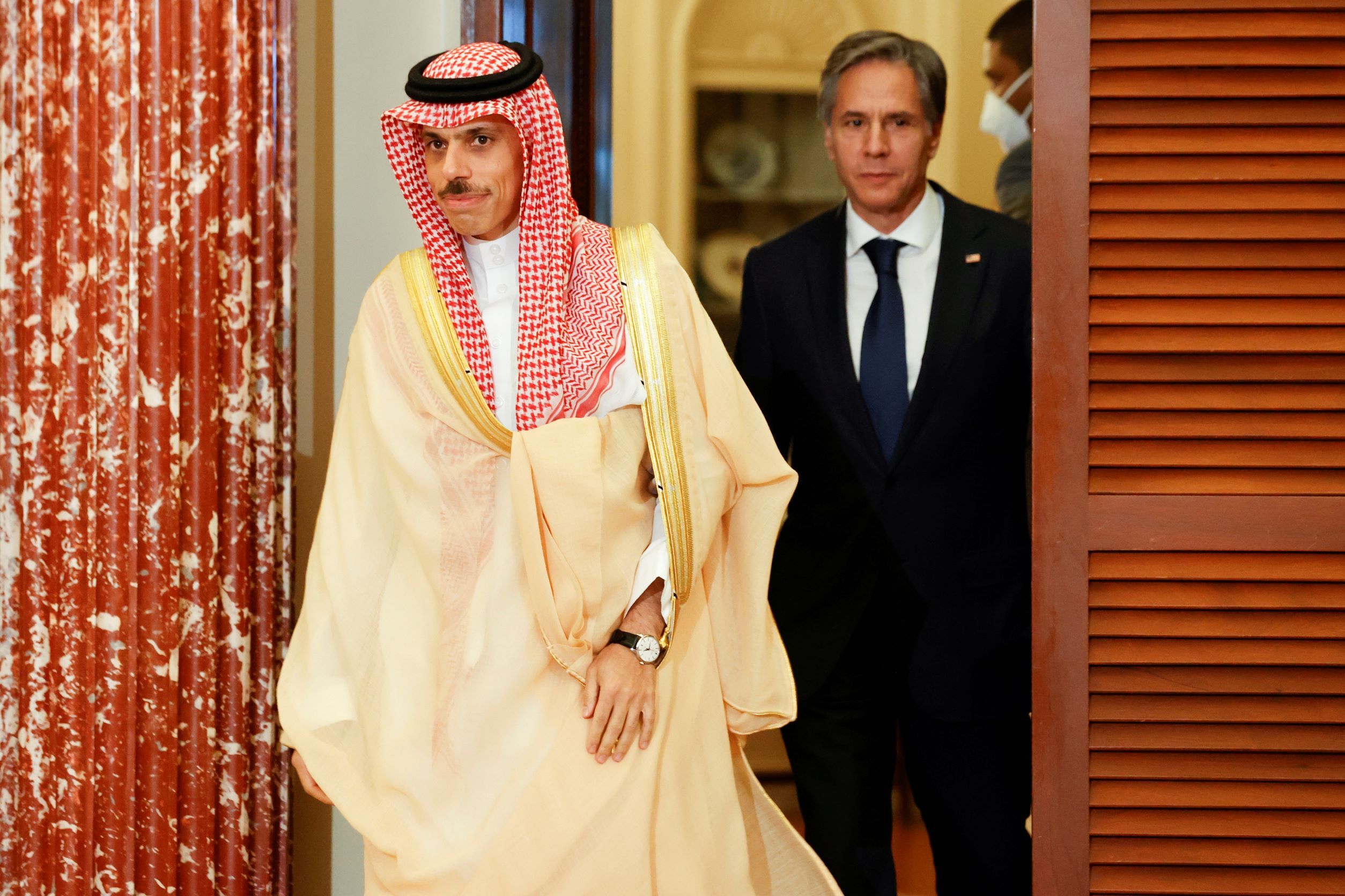 Saudi Arabia Says It Backs US Efforts To Stop Iran From Getting Nukes ...