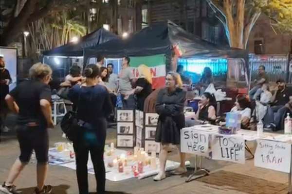 Iranians Continue Rallies In Europe, Australia To Support Protesters