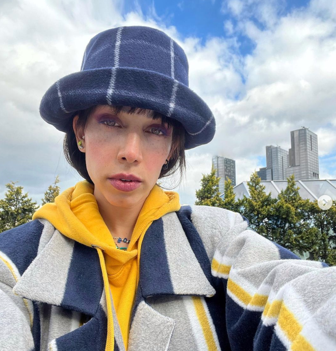 اعلام برائت دختر محمدعلی رامین از ایدئولوژی پدرش: انتخاب نکردم در چه خانواده‌ای دنیا بیایم