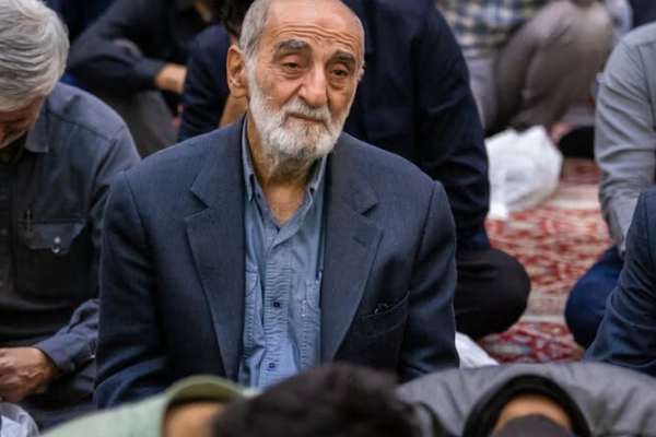 صحيفة "كيهان" تنتقد الحرس الثوري: لماذا قدمتم لأميركا تنازلاً أحادياً في مضيق هرمز؟