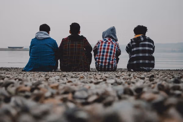 ازدياد حالات الهلوسة والعدوانية والاضطرابات النفسية بين المراهقين في إيران بسبب المخدرات