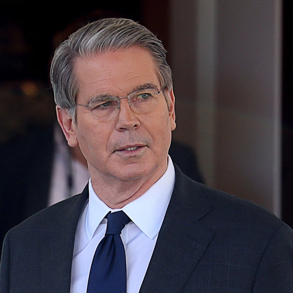 آمریکا با اعلام تحریمهای جدید: فشار بر زنجیره تامین نفت ایران را تشدید میکنیم