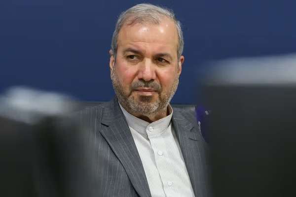 سفير طهران لدى بغداد: إيران مستعدة لحماية النظام السياسي في العراق إذا طُلب منها ذلك رسميا