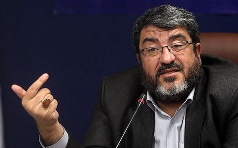 استاد دانشگاه حامی حکومت: اگر حمله محدود به ما کنند صدها سرباز آمریکایی را میکشیم