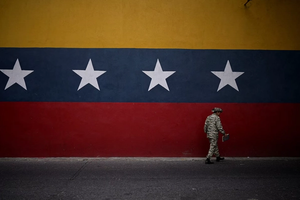 US pressure on Venezuela doubles as warning to Iran, ex-CENTCOM chief says