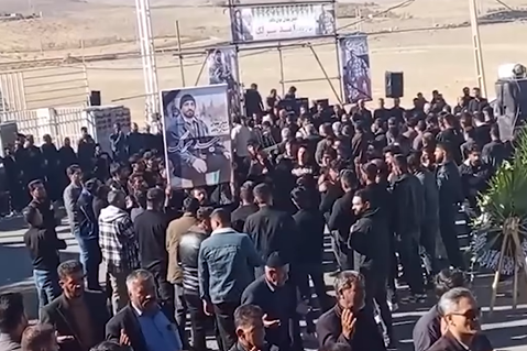 A scene from the funeral of Omid Sarlak in Aligoudarz on November 3, 2025