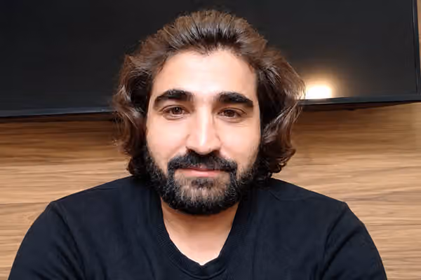رحمان رویدل، شهروند معترض به زندان، شلاق و جریمه محکوم شد