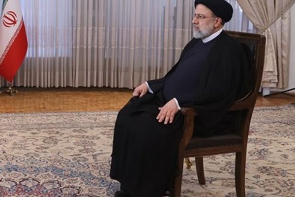 الرئيس الإيراني يؤكد استمرار ارتفاع الأسعار.. وتشديد أمني في الأهواز لمواجهة "الاحتجاجات"