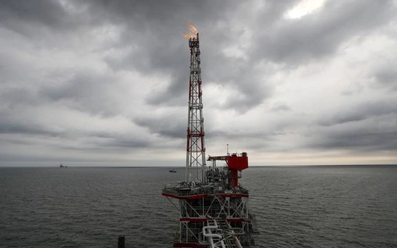 السفارة الروسية: تقارير منع إيران من استخراج غاز بحر قزوين "تحريض متعمد" ضد البلدين