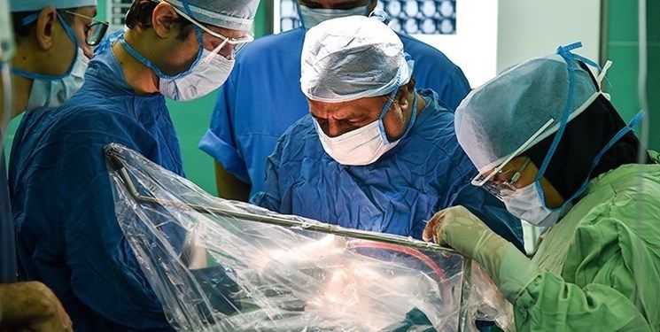 فشار کاری، پایین بودن حقوق و اخذ وثیقه‌های سنگین از عوامل خودکشی سریالی رزیدنت‌ها