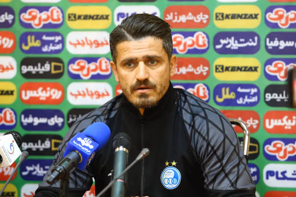 وریا غفوری ممنوعالخروج و ممنوعالمعامله شد، باشگاه استقلال مجوز گرفت