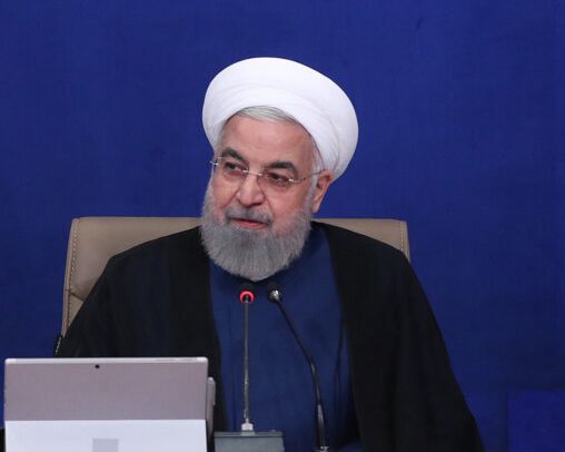 حسن روحانی: مردم امشب را شب قدر خود قرار دهند و فردا پای صندوق بروند