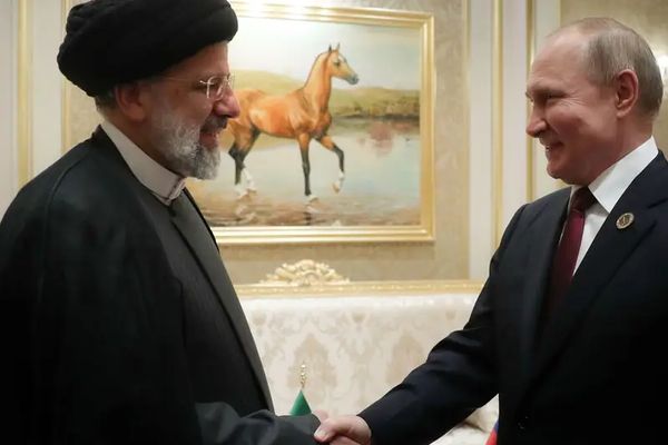 خلال لقاء رئيسي وبوتين في موسكو.. إيران وروسيا تؤكدان على توسيع العلاقات الاقتصادية