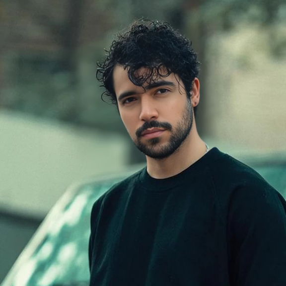 شروین حاجیپور: قبل از هر چیز باید صدای مردمی که پای صندوق نرفتند را بشنویم