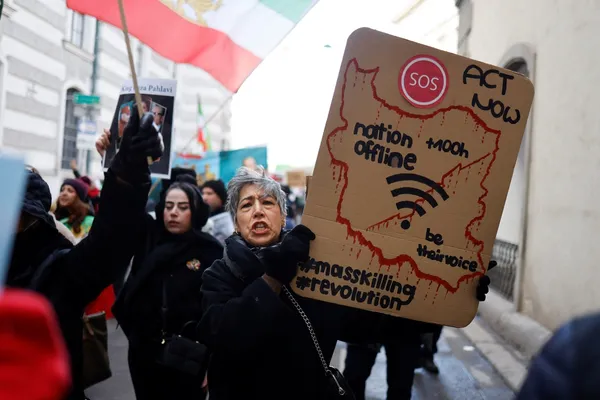 وزارت خارجه آمریکا: قطع اینترنت ابزاری برای خاموش کردن صدا و فقیر نگه داشتن ایرانیان است